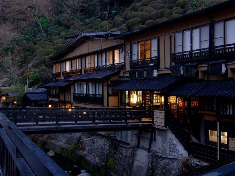 Kurokawa Onsen Yama No Yado Shinmeikan Minamioguni Dış mekan fotoğraf