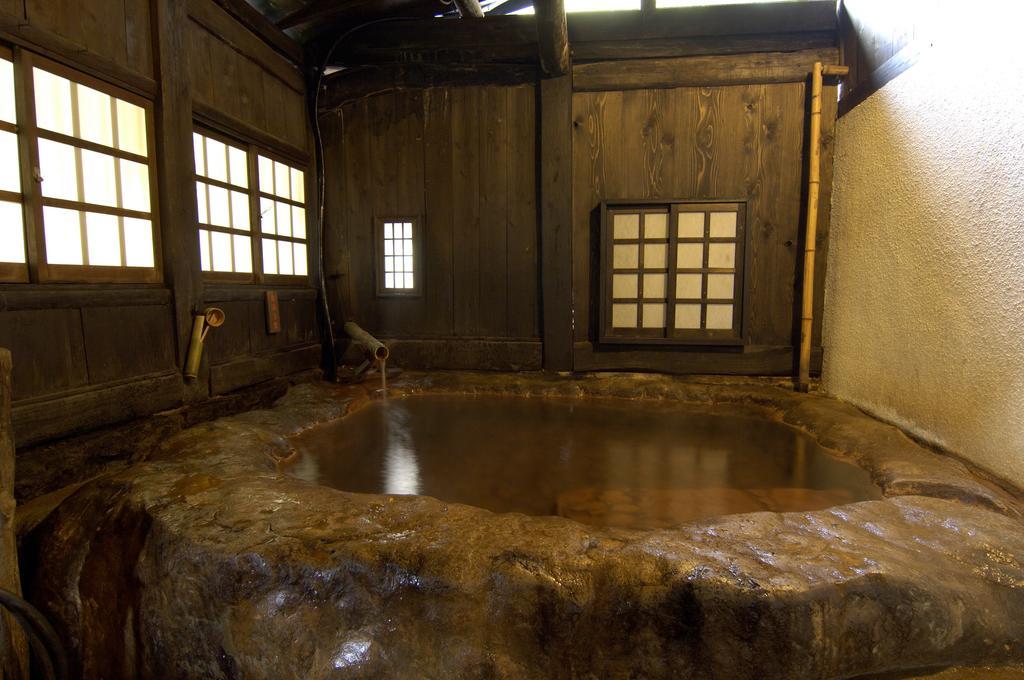 Kurokawa Onsen Yama No Yado Shinmeikan Minamioguni Dış mekan fotoğraf