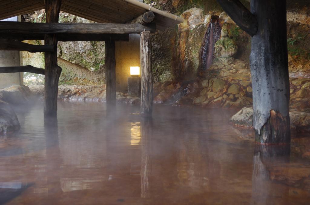 Kurokawa Onsen Yama No Yado Shinmeikan Minamioguni Dış mekan fotoğraf